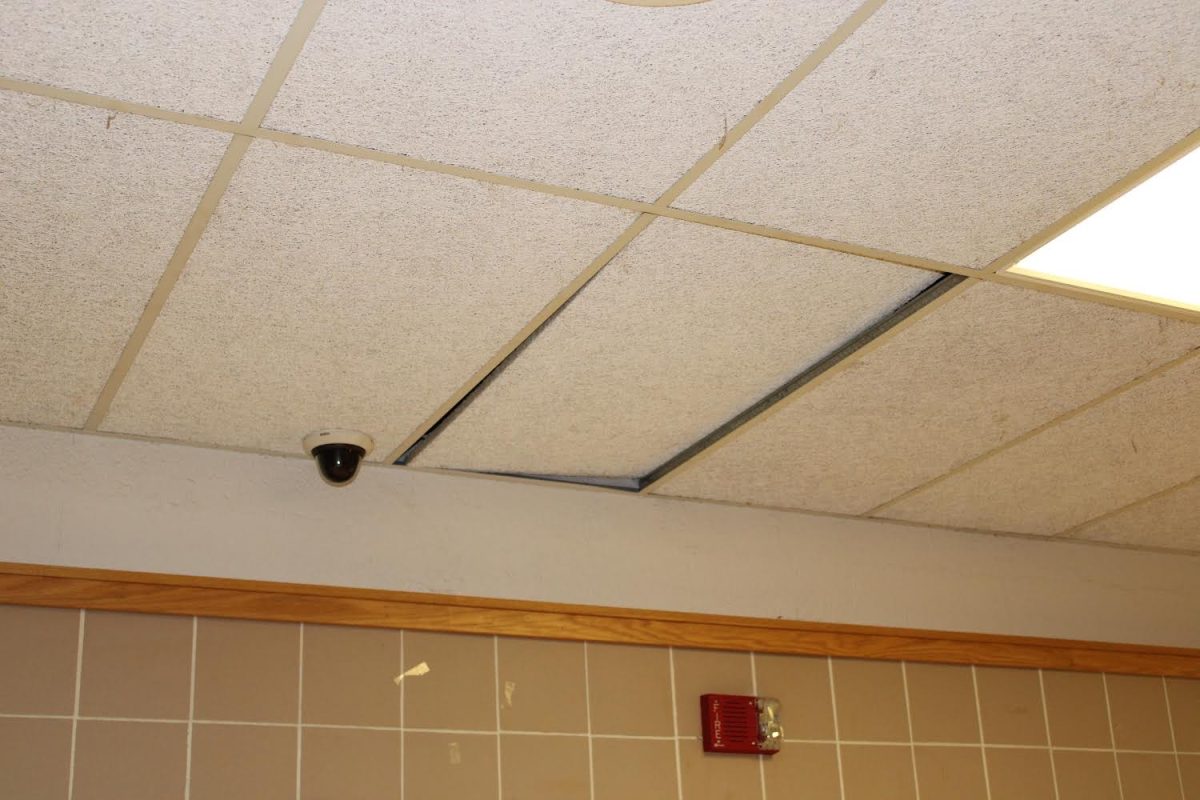A+broken+ceiling+tile+in+the+hallways+of+BHS